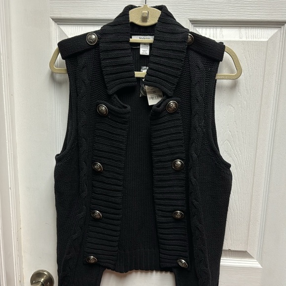 Style & Co. Sweaters - STYLE AND COMPANY SWEATER VEST